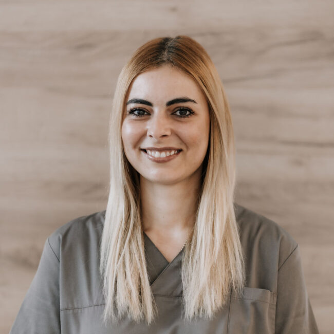 Despina-Michaela Alexiadis - Behandlungsassistentin in der Zahnarztpraxis Dr. Hermann